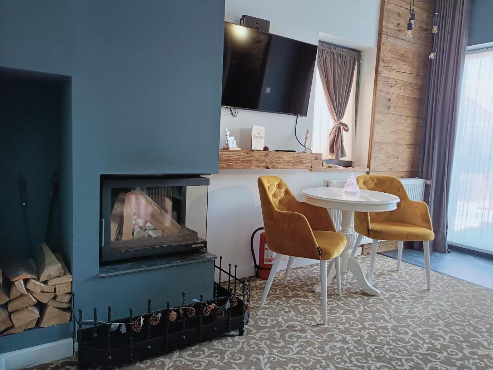 Residence Rooms Bucovina Câmpulung Moldovenesc Екстериор снимка