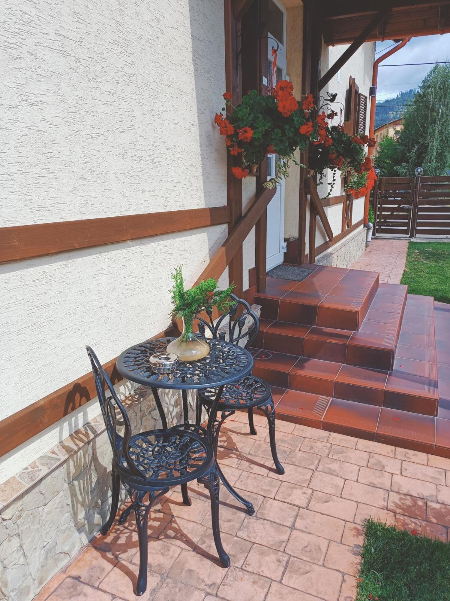 Residence Rooms Bucovina Câmpulung Moldovenesc Екстериор снимка